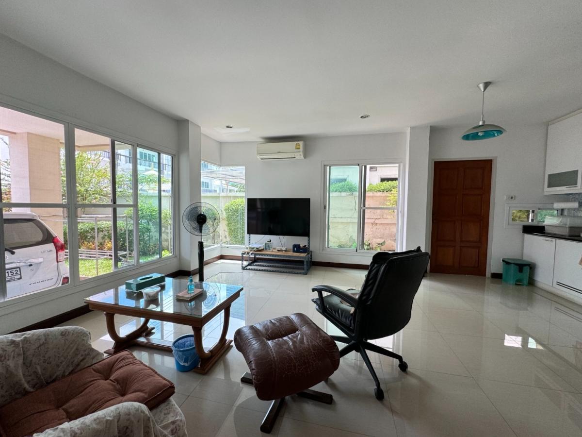 ขายทาวน์โฮมวิภาวดี ดอนเมือง หลักสี่ : 🔥ขายด่วน+🔥ทาวน์โฮม ซอยวิภาวดี 36 บ้านแฝดน่าอยู่รูปแบบทาวน์โฮม 3 ชั้น ย่านวิภาวดี 36