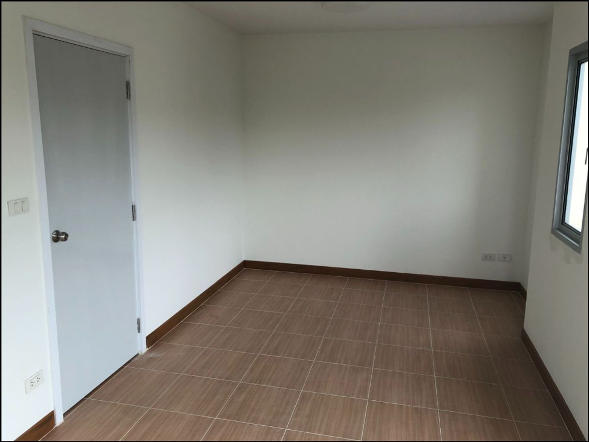 For SaleTownhomeNawamin, Ramindra : Sell 3 bedrooms, 2 bathrooms, townhome, The Connect, Watcharapol Expressway (AM1811)