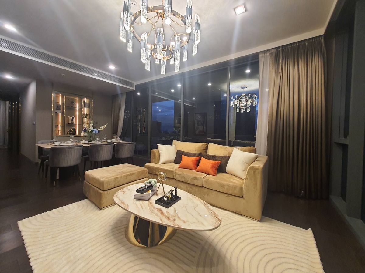 ให้เช่าคอนโดสุขุมวิท อโศก ทองหล่อ : LAVIQ Sukhumvit 57 I Rental 3 Bedroom in Thonglor 