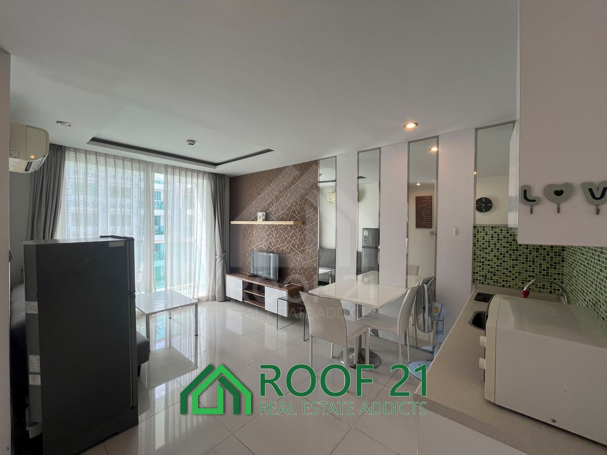 For SaleCondoPattaya, Bangsaen, Chonburi : City & Pool View Living @ Amazon Residence – 6th Floor with Large Balcony FQ