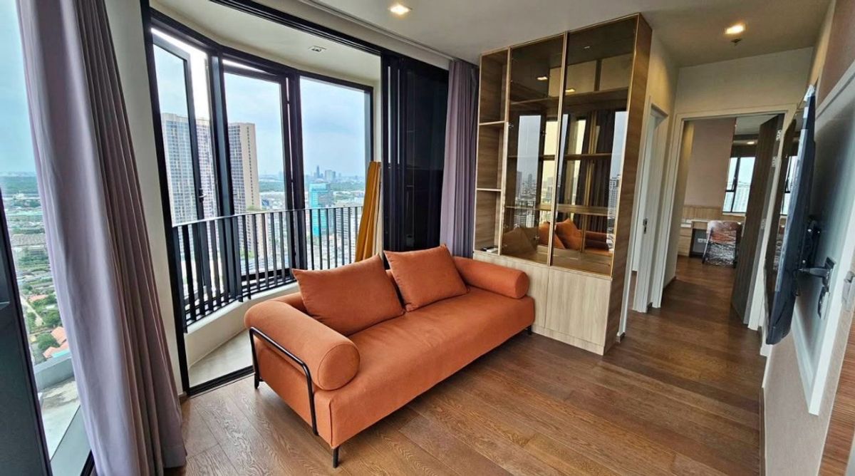 For RentCondoSukhumvit, Asoke, Thonglor : For Rent | Modern 2-Bedroom Condo on Sukhumvit 36 ✨ High Floor | City View | Near BTS THONGLOR