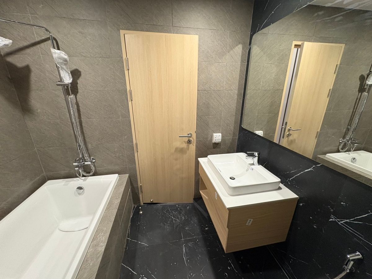 ขายคอนโดอ่อนนุช อุดมสุข : Foreign Quota ขายดาวน์คอนโด SkyRise Avenue Sukhumvit 64 ราคา 4,900,000 บาท [KRp250701]