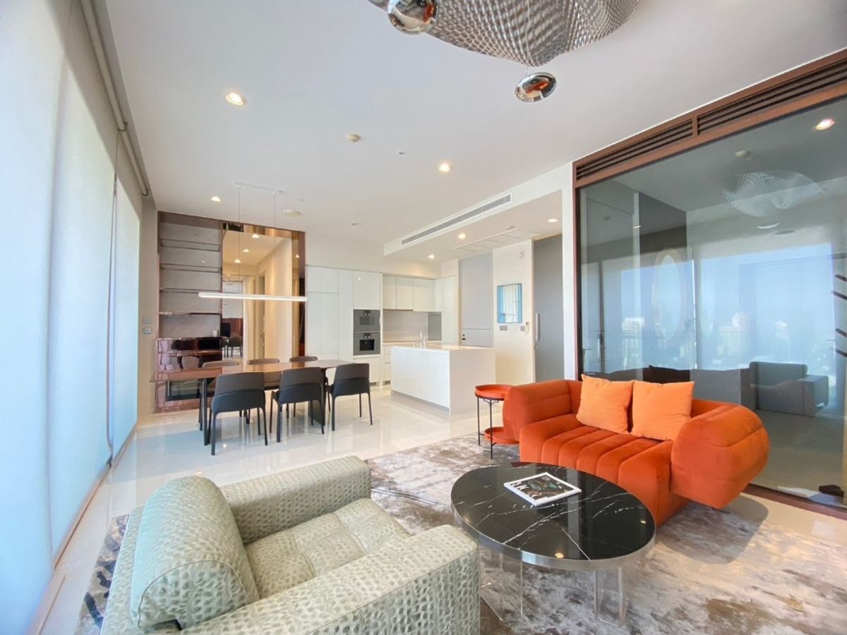 For RentCondoSukhumvit, Asoke, Thonglor : Vittorio Sukhumvit 39 I RENTAL 2 Bedrooms Fully Furnished Condominium in Phong