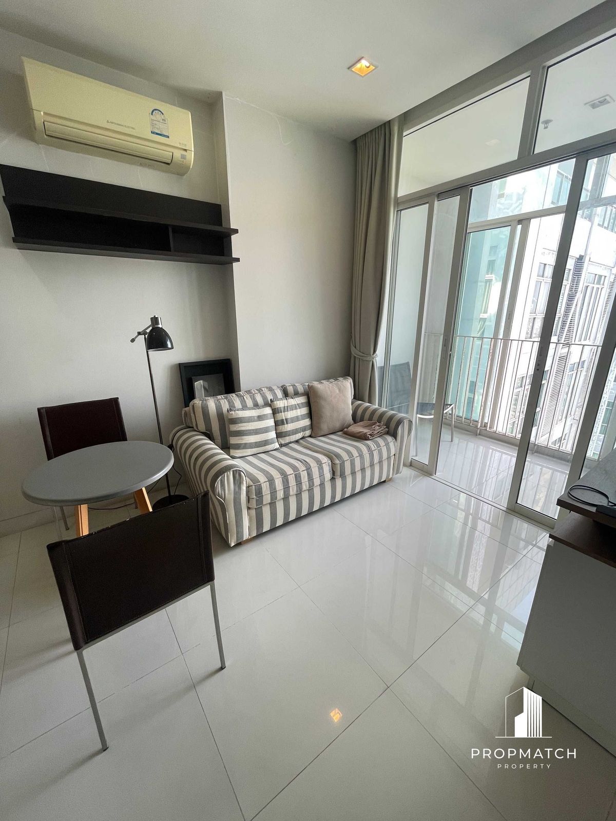 ขายคอนโดราชเทวี พญาไท : ✨Flash Deal ✨ IDEO Verve Ratchaprarop(1Bed1Bath36.92SQM.) พร้อมอยู่ ! เพียง 3,990,000 บาท Tel.0981315848 @propmatch