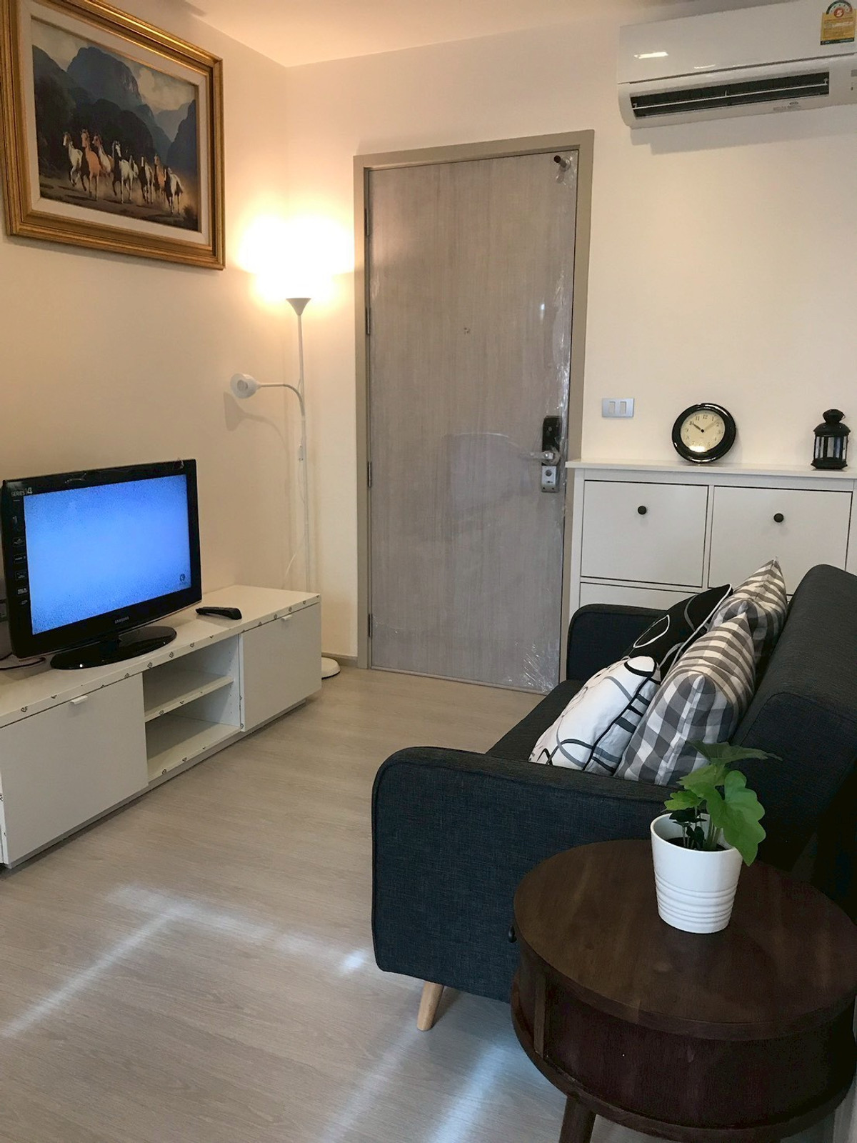 For RentCondoSukhumvit, Asoke, Thonglor : (For Rent) Condo RHYTHM Sukhumvit 36-38 I1BR, Fully furnished + electrical appliances Ready to move in ㅡ Near 🚆BTS Thonglor