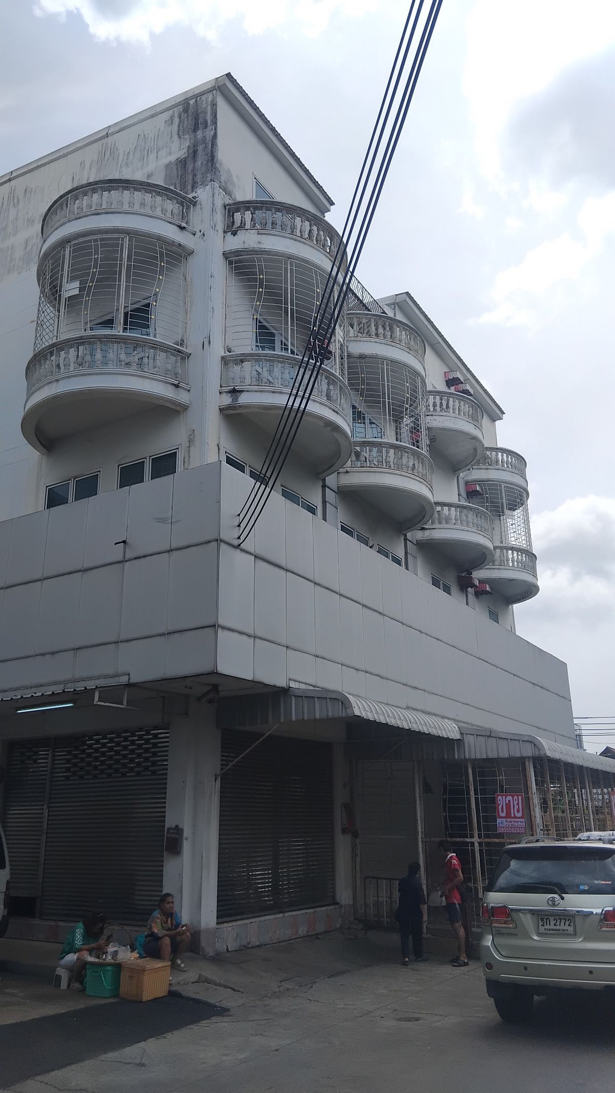 For SaleShop HouseBang kae, Phetkasem : Sell 3 -storey building, 5 booths, Soi Petchkasem 52, area 94 sq.m. #SME manufacturing plant #Decoration well, price 25 minus.