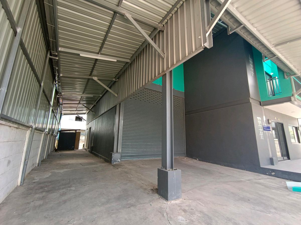 WarehouseNonthaburi, Bang Yai, Bangbuathong : Selling/renting warehouses in the Loft Minifacory Bang Nang Project