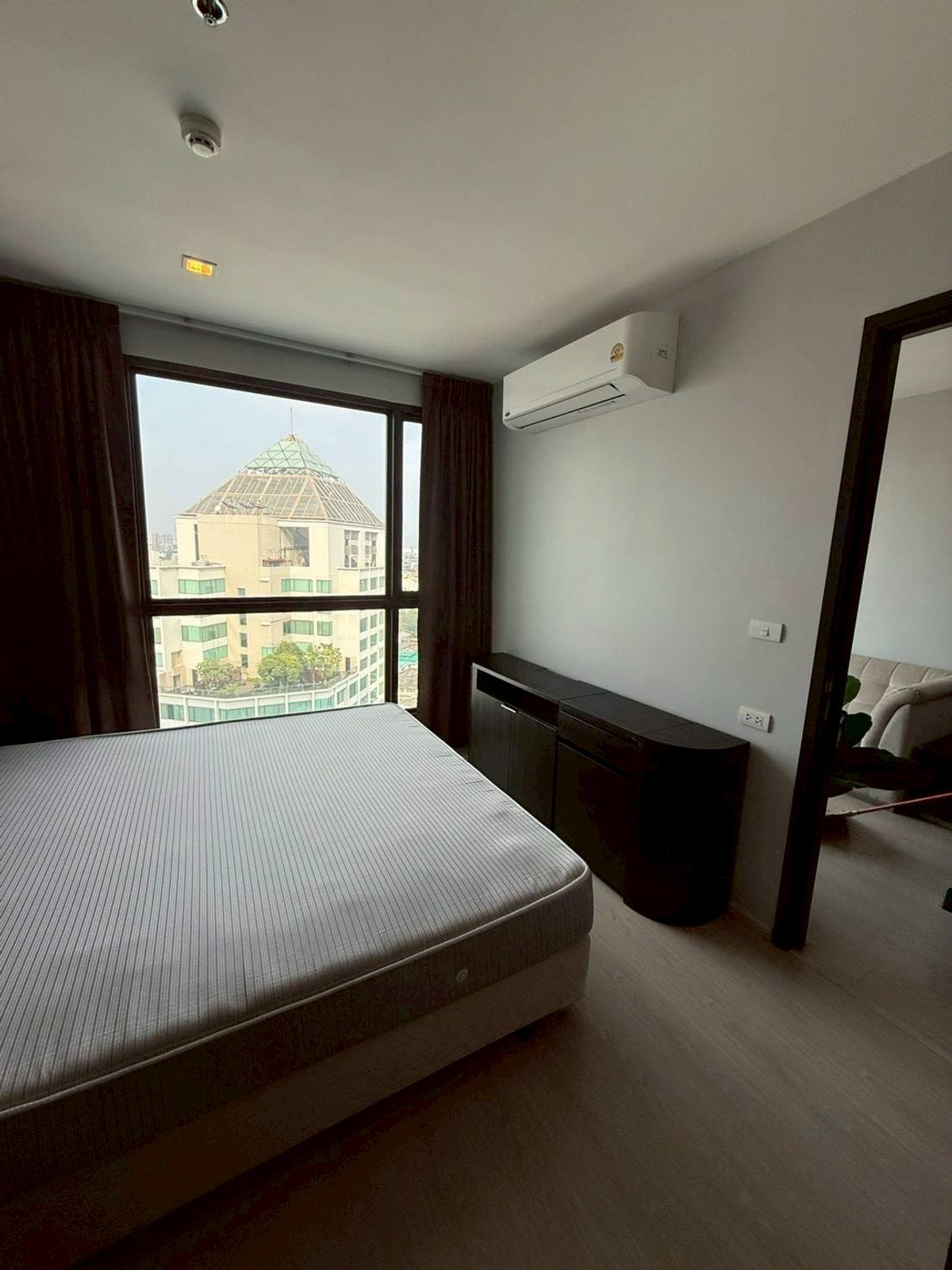 ให้เช่าคอนโดอ่อนนุช อุดมสุข : (ปล่อยเช่า)🟢คอนโด RHYTHM Sukhumvit 44/1  I 2BR  เฟอร์ครบ+เครื่องใช้ไฟฟ้าครบ   ㅡ ติด🚆BTS พระโขนง