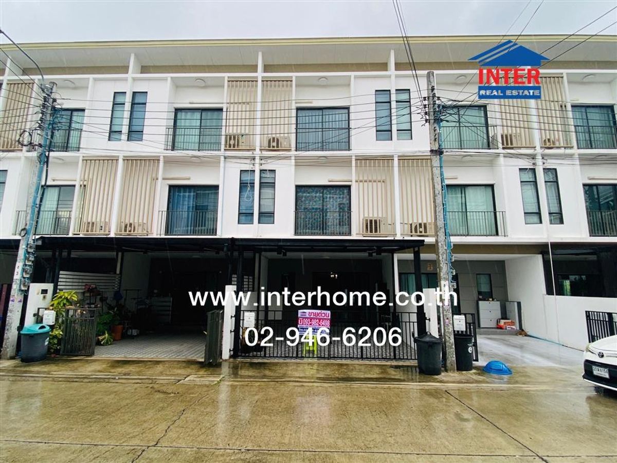 ขายทาวน์โฮมพัฒนาการ ศรีนครินทร์ : ทาวน์โฮม 3 ชั้น 19.9 ตร.ว. หมู่บ้านพาทิโอ ศรีนครินทร์-พระราม9 ถนนกรุงเทพกรีฑา ถนนศรีนครินทร์ เขตบางกะปิ กรุงเทพมหานคร