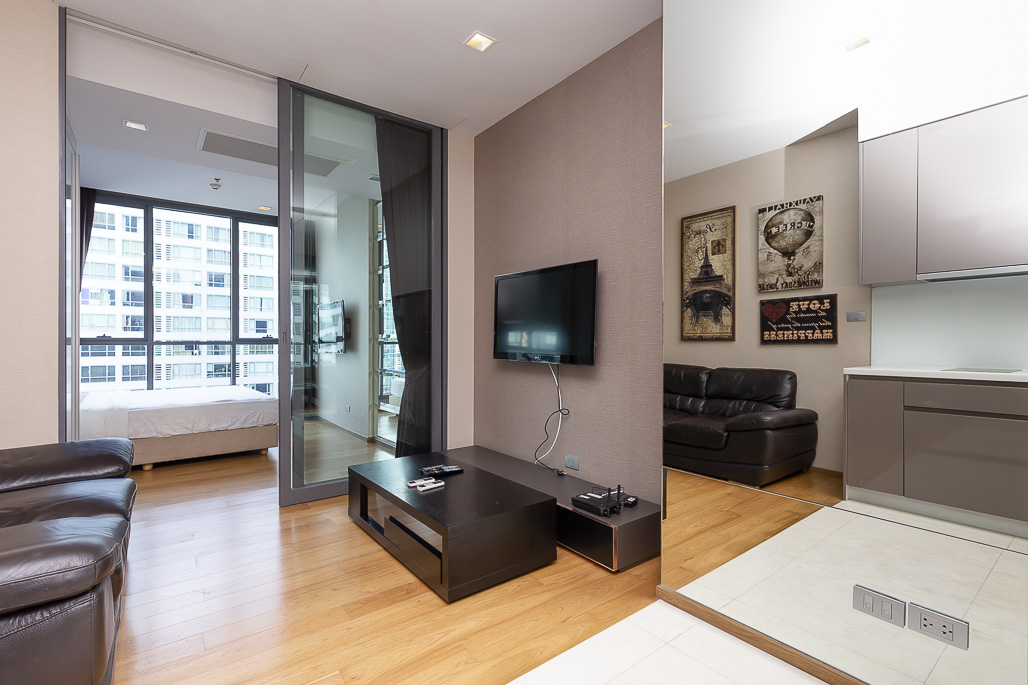 ขายคอนโดนานา : 🔥ขายด่วน + 🔥ไฮด์ สุขุมวิท 13 ใกล้ BTS นานา เฟอร์นิเจอร์ครบ พร้อมเข้าอยู่