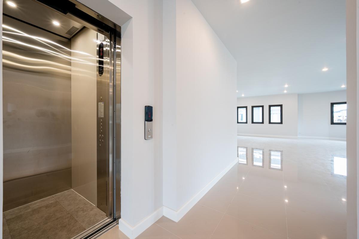 ขายทาวน์โฮมเยาวราช บางลำพู : 🔥ขายด่วน+🔥 ไทเกอร์ เลน ดีไซน์เหนือกาลเวลา ณ ใจกลางย่าน เยาวราช-เสือป่า พร้อมลิฟต์ส่วนตัว