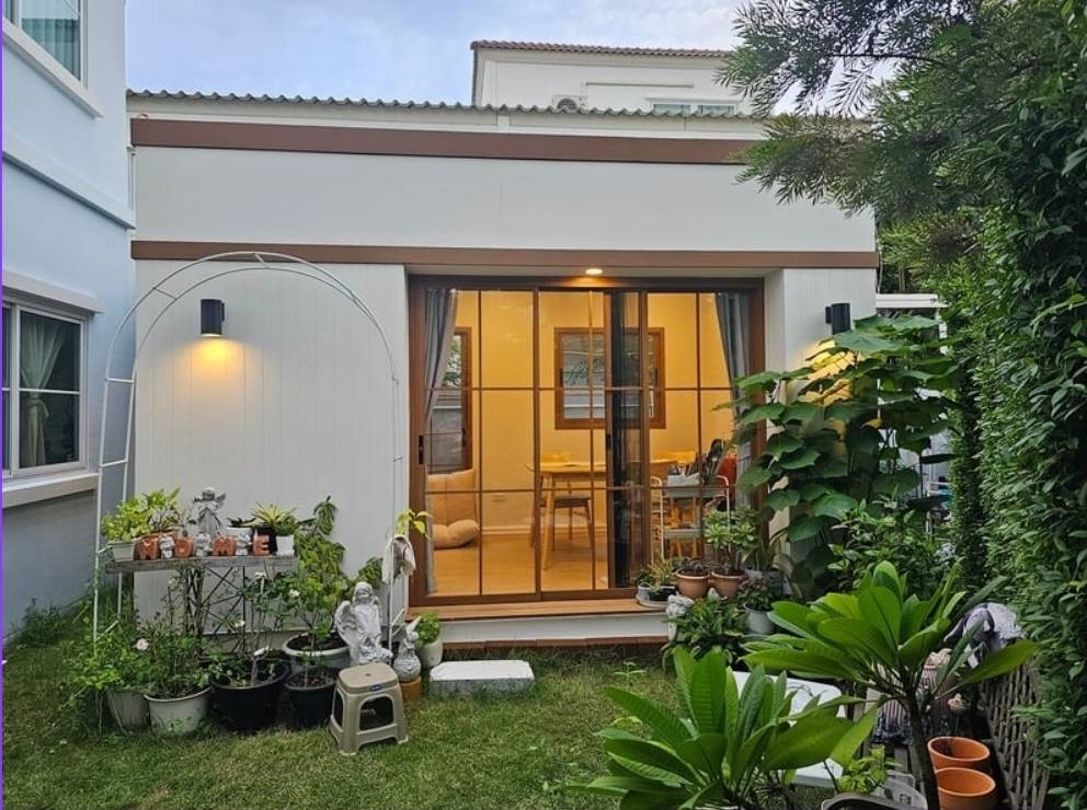 ขายทาวน์โฮมบางนา แบริ่ง ลาซาล : 🔥ขายด่วน + 🔥อินดี้ บางนา รามคำแหง 2 ใกล้ Mega & Ikea บางนา เฟอร์นิเจอร์ครบ พร้อมเข้าอยู่