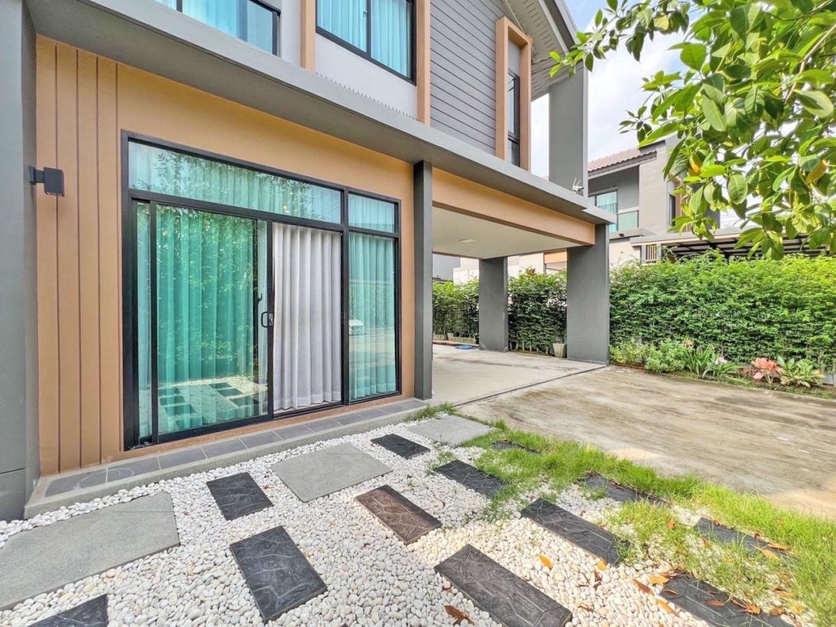 ขายบ้านปทุมธานี รังสิต ธรรมศาสตร์ : 🔥ขายด่วน + 🔥คณาสิริ ราชพฤกษ์-346 ใกล้ ทางด่วน ห้างสรรพสินค้า สถาบันการศึกษา และ โรงพยาบาลชั้นนำ เฟอร์นิเจอร์ครบ พร้อมเข้าอยู่