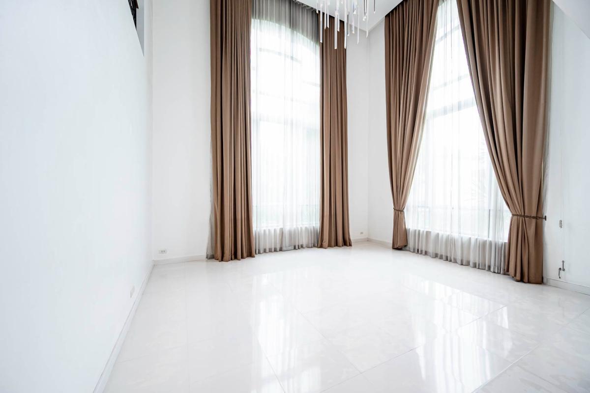 ขายบ้านแจ้งวัฒนะ เมืองทอง : 🔥ขายด่วน + 🔥หมู่บ้านคฤหาสน์ทายาท พื้นที่กว้าง พร้อมสระว่ายน้ำส่วนตัว