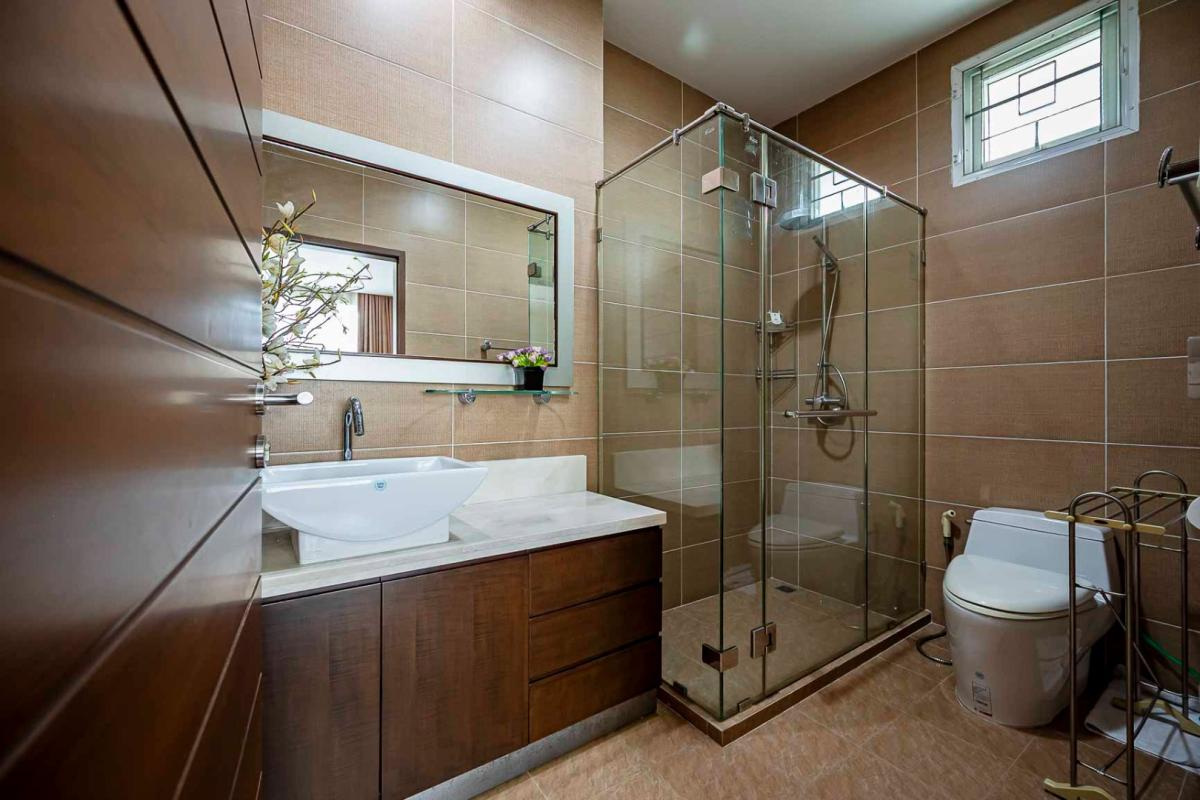 ขายบ้านแจ้งวัฒนะ เมืองทอง : 🔥ขายด่วน + 🔥หมู่บ้านคฤหาสน์ทายาท พื้นที่กว้าง พร้อมสระว่ายน้ำส่วนตัว