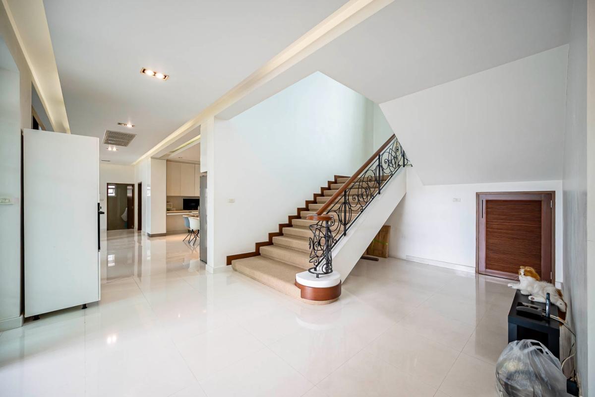 ขายบ้านแจ้งวัฒนะ เมืองทอง : 🔥ขายด่วน + 🔥หมู่บ้านคฤหาสน์ทายาท พื้นที่กว้าง พร้อมสระว่ายน้ำส่วนตัว