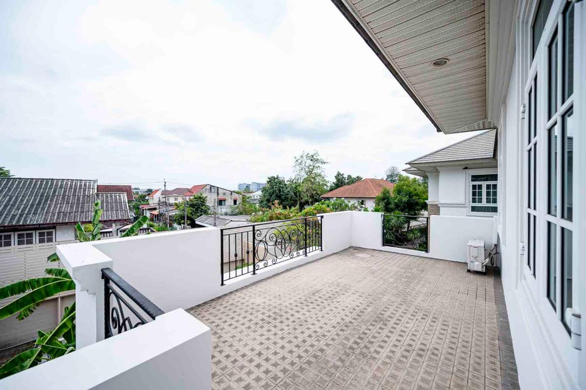 ขายบ้านแจ้งวัฒนะ เมืองทอง : 🔥ขายด่วน + 🔥หมู่บ้านคฤหาสน์ทายาท พื้นที่กว้าง พร้อมสระว่ายน้ำส่วนตัว