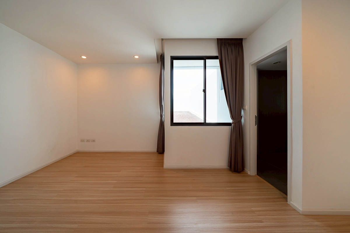 For SaleTownhomePattanakan, Srinakarin : TownHome for Sale Nirvana Define Rama 9, 3 bedroom 21 sqw 230 sqm Near Ramkhamhaeng, Pattanakarn, Huamak, The Nine : SL25S-015