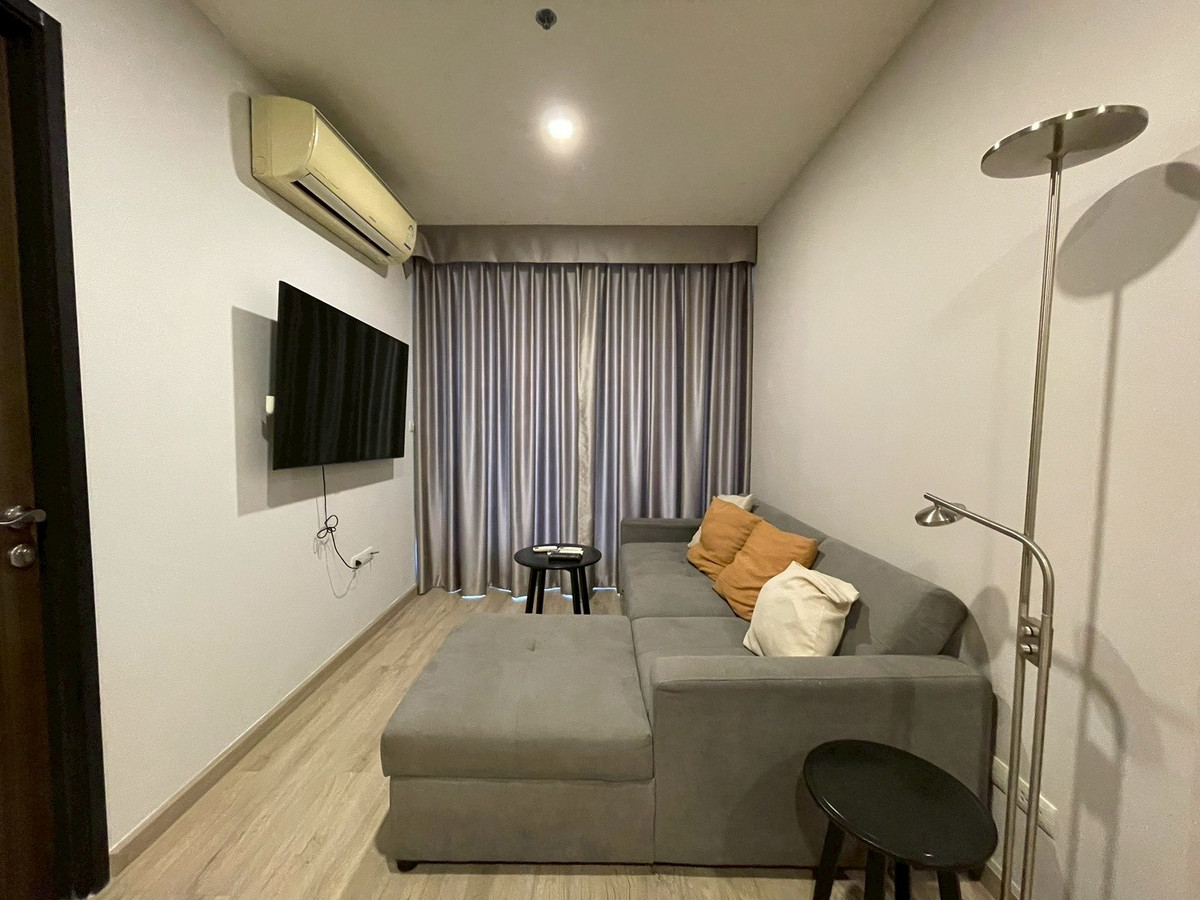 For RentCondoOnnut, Udomsuk : (For Rent)🟢 Condo RHYTHM Sukhumvit 44/1, 2BR, very good price, high floor, complete with furniture + electrical appliances. Ready to move in ㅡ Next to 🚆BTS Phra Khanong