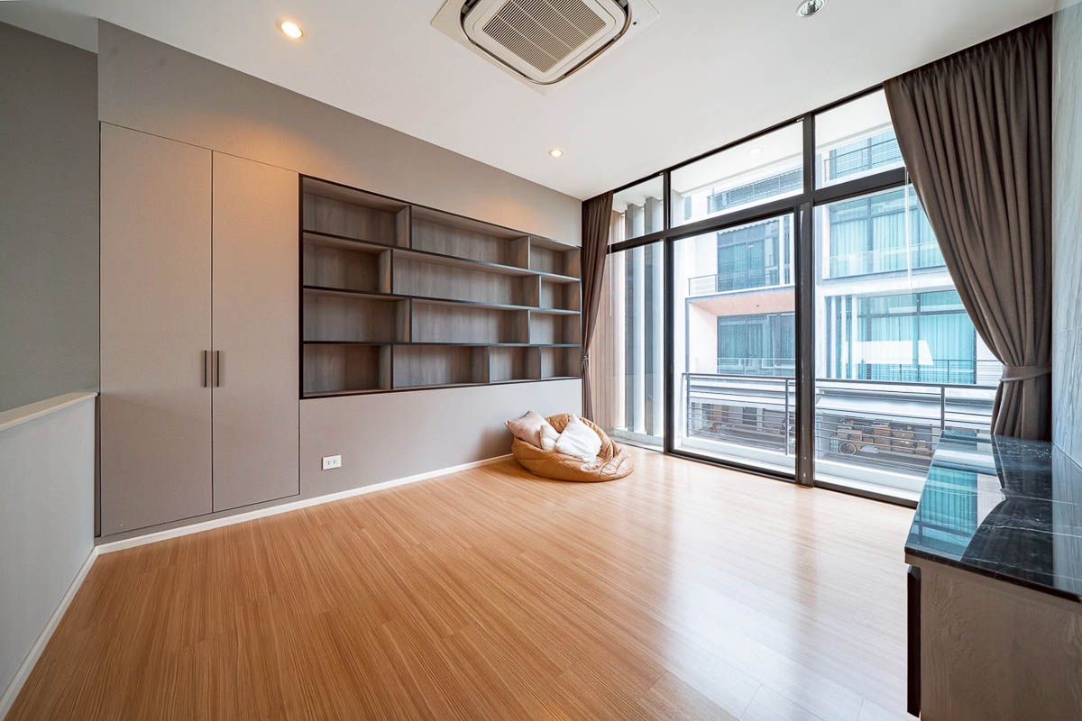 For SaleTownhomePattanakan, Srinakarin : TownHome for Sale Nirvana Define Rama 9, 3 bedroom 21 sqw 230 sqm Near Ramkhamhaeng, Pattanakarn, Huamak, The Nine : SL25S-015