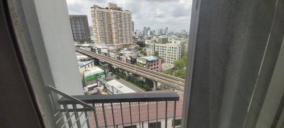 ให้เช่าคอนโดอ่อนนุช อุดมสุข : (ปล่อยเช่า) คอนโด RHYTHM สุขุมวิท 44/1  ราคาดีมาก! 1 นอน 35 Sq.m. เฟอร์+เครื่องใช้ไฟฟ้าครบ ㅡ ติด 🚆BTS พระโขนง