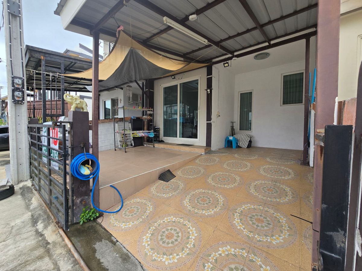 ขายทาวน์โฮมพระราม 2 บางขุนเทียน : ทาวน์โฮม กัสโต้ พระราม2-เทียนทะเล 19  อารมณ์บ้านเดี่ยว เนื้อที่ 21.4 ตรว. หน้าบ้านไม่ชนใคร ถนนเมน