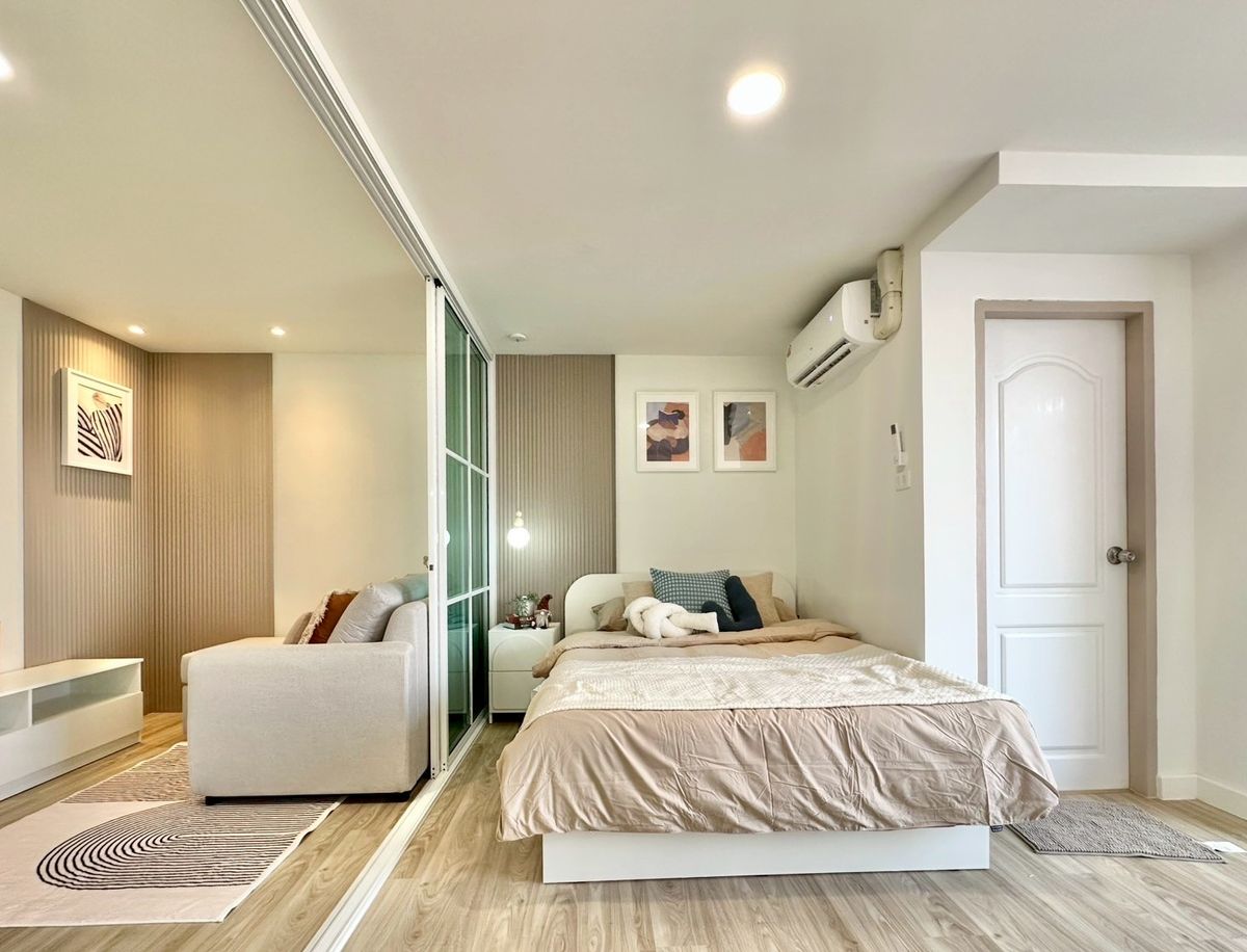 For SaleCondoRatchadapisek, Huaikwang, Suttisan : Minimal style room ♥ The auspicious room numbers are already. Salvage is not happy. Welcome to refund.