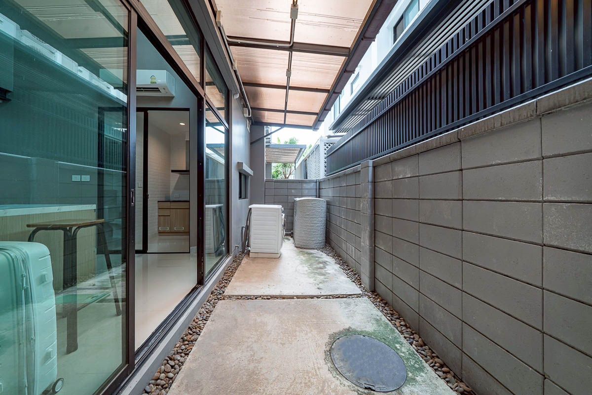 For SaleTownhomePattanakan, Srinakarin : TownHome for Sale Nirvana Define Rama 9, 3 bedroom 21 sqw 230 sqm Near Ramkhamhaeng, Pattanakarn, Huamak, The Nine : SL25S-015