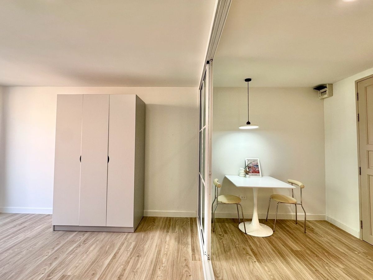 For SaleCondoRatchadapisek, Huaikwang, Suttisan : Minimal style room ♥ The auspicious room numbers are already. Salvage is not happy. Welcome to refund.