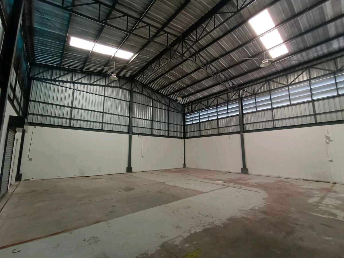 WarehouseNonthaburi, Bang Yai, Bangbuathong : Selling/renting warehouses in the Loft Minifacory Bang Nang Project
