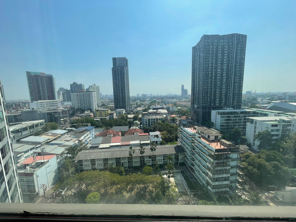 ให้เช่าคอนโดอ่อนนุช อุดมสุข : (ปล่อยเช่า) คอนโด RHYTHM สุขุมวิท 44/1  ราคาดีมาก! 1 นอน 35 Sq.m. เฟอร์+เครื่องใช้ไฟฟ้าครบ ㅡ ติด 🚆BTS พระโขนง