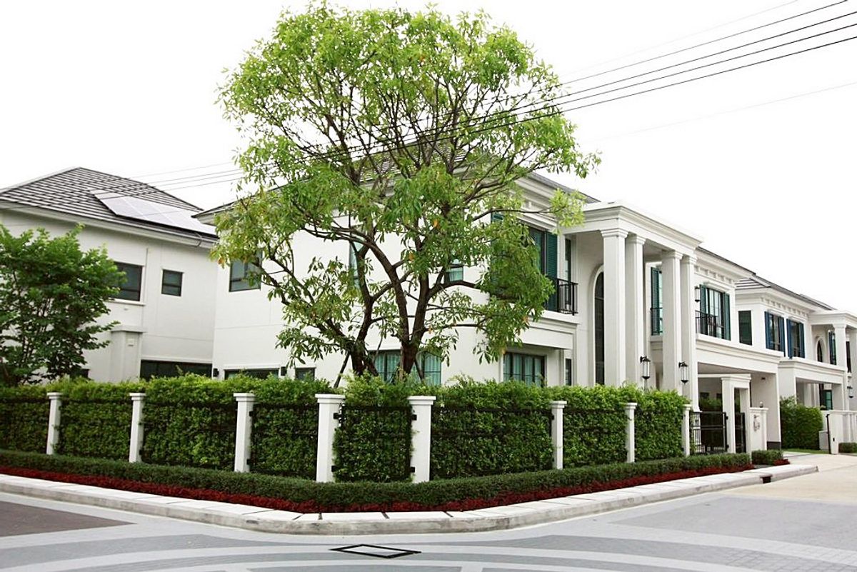 บ้านบางนา แบริ่ง ลาซาล : สอบถามโทร : 096-993-9879 โครงการ เศรษฐสิริ บางนา กม.10 ติดถนนบางนา-ตราด บ้านเดี่ยวสุดหรู แปลงมุม 102 ตารางวา 5 ห้องนอน 6 ห้องน้ำ บ้านอยู่ติดโซนคลับเฮ้าส์ ตกแต่งครบตามรูป