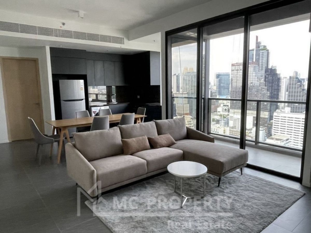 ให้เช่าคอนโดสีลม ศาลาแดง บางรัก : Lofts Silom 2 เตียง 86sqm 20fl ++ ให้เช่าเพียง 80,000 โปรดติดต่อ 0816878954