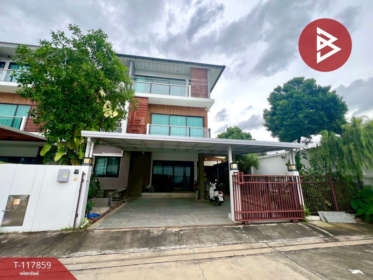 ขายบ้านลาดพร้าว101 แฮปปี้แลนด์ : ขายบ้านแฝด หมู่บ้านศุภาลัย เอสเซ้นส์ ลาดพร้าว (Supalai Essence Ladprao) กรุงเทพมหานคร