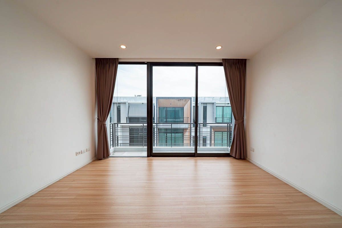 For SaleTownhomePattanakan, Srinakarin : TownHome for Sale Nirvana Define Rama 9, 3 bedroom 21 sqw 230 sqm Near Ramkhamhaeng, Pattanakarn, Huamak, The Nine : SL25S-015