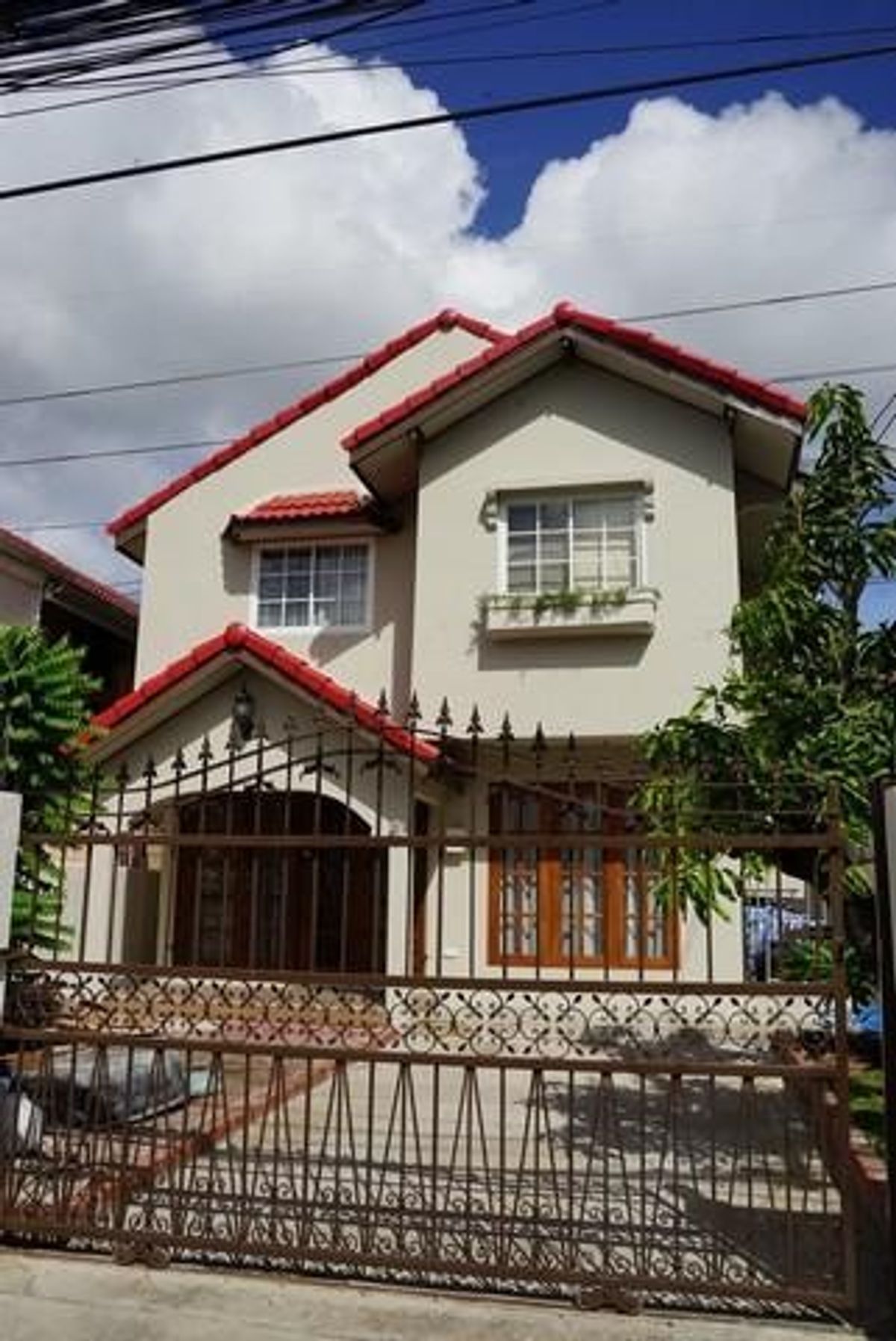 For RentHouseRama9, Petchburi, RCA : 2 storey detached house for rent, Town, Town, In Town, Mengjai Near Singapore International School French International School