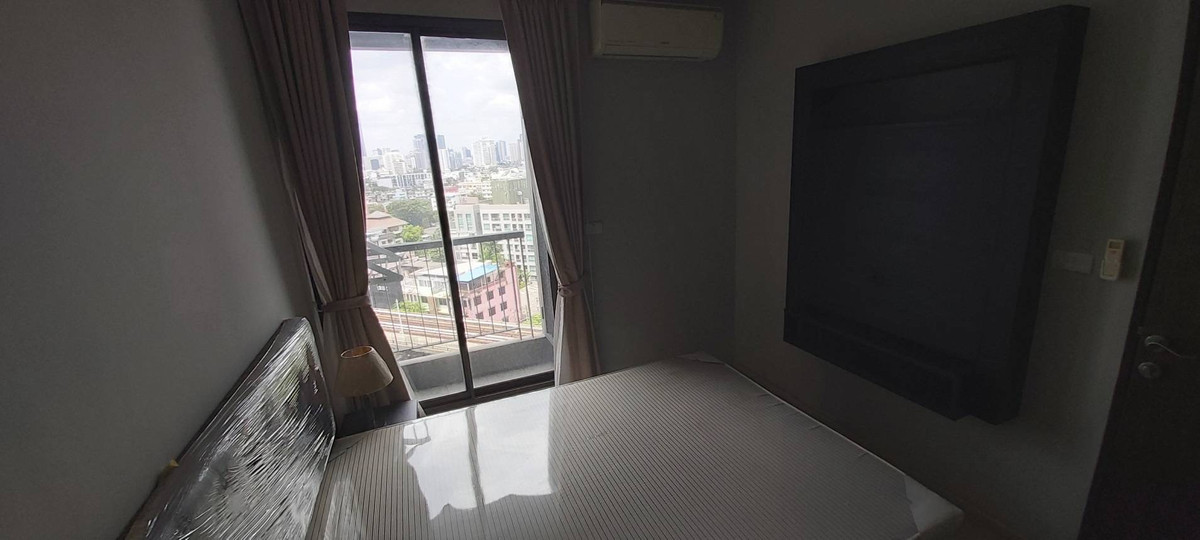 ให้เช่าคอนโดอ่อนนุช อุดมสุข : (ปล่อยเช่า) คอนโด RHYTHM สุขุมวิท 44/1  ราคาดีมาก! 1 นอน 35 Sq.m. เฟอร์+เครื่องใช้ไฟฟ้าครบ ㅡ ติด 🚆BTS พระโขนง