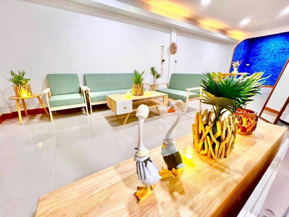 For SaleTownhomePathum Thani,Rangsit, Thammasat : 2 -storey Town House for sale, Piyawaram Khlong 4, an area of 24 square wah, 3 bedrooms, ready to move in. Sava Pracharat Road, Bueng Yi Tho Subdistrict, Thanyaburi District, Pathum Thani Province