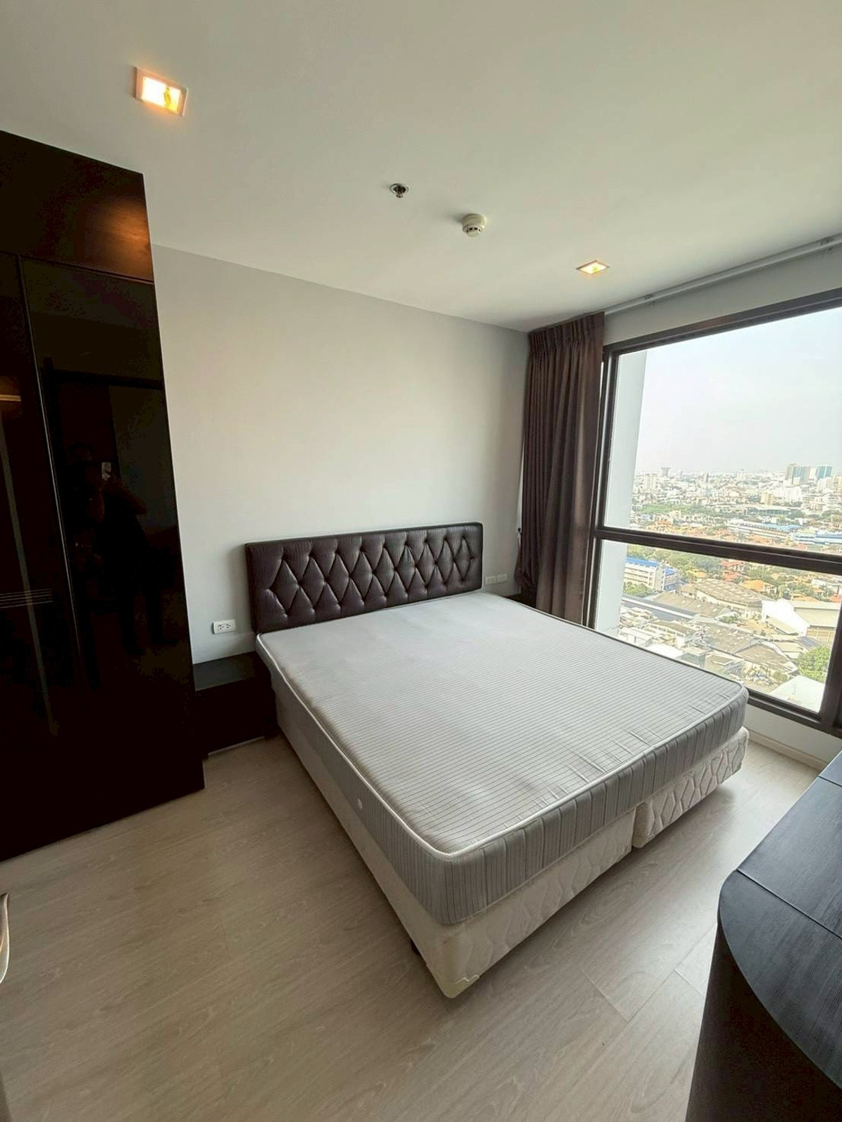 ให้เช่าคอนโดอ่อนนุช อุดมสุข : (ปล่อยเช่า)🟢คอนโด RHYTHM Sukhumvit 44/1  I 2BR  เฟอร์ครบ+เครื่องใช้ไฟฟ้าครบ   ㅡ ติด🚆BTS พระโขนง