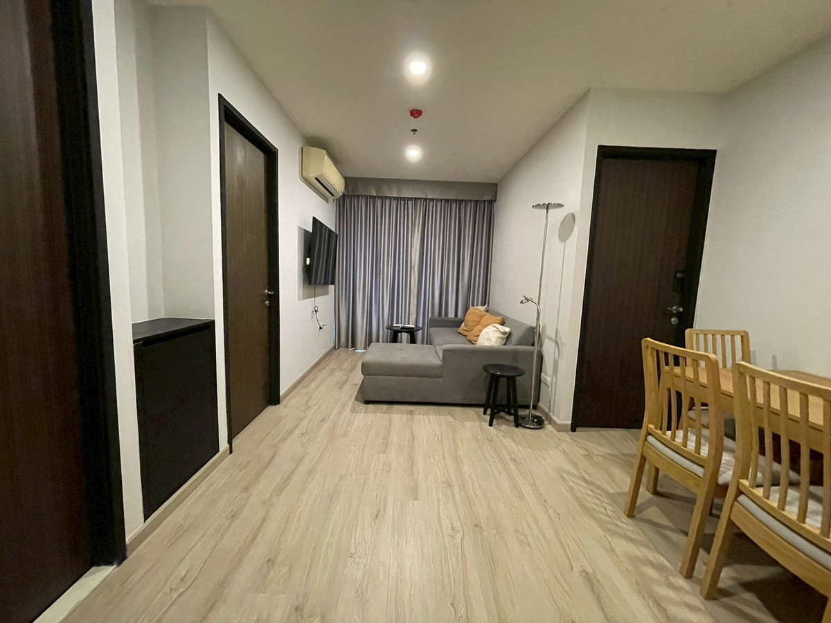 ให้เช่าคอนโดอ่อนนุช อุดมสุข : (ปล่อยเช่า)🟢 คอนโด RHYTHM Sukhumvit 44/1 ร 2BR ราคาดีมากกกก ชั้นสูง  เฟอร์+เครื่องใช้ไฟฟ้าครบ พร้อมเข้าอยู่  ㅡ ติด🚆BTS พระโขนง