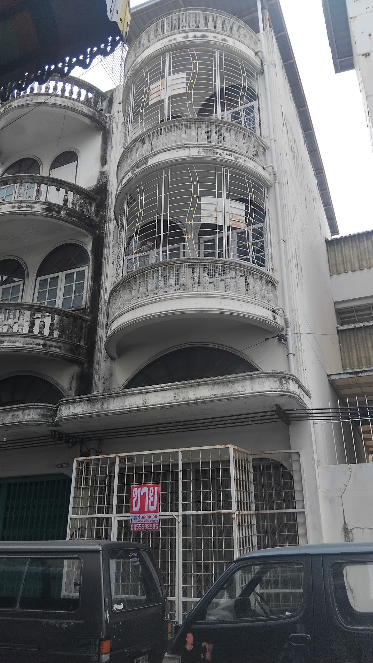 For SaleShop HouseBang kae, Phetkasem : Sell 3 -storey building, 5 booths, Soi Petchkasem 52, area 94 sq.m. #SME manufacturing plant #Decoration well, price 25 minus.