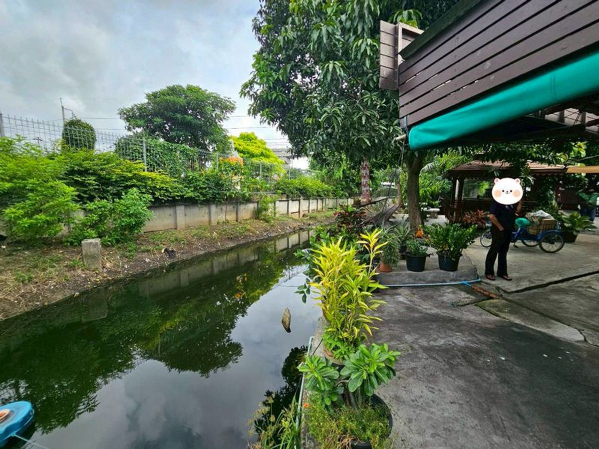 ให้เช่าโฮมออฟฟิศนวมินทร์ รามอินทรา :  ให้เช่า Home Office พร้อมโกดัง 107 ตารางวา ติดแม็คโคร รามอินทรา 76 จอดรถ 10 คัน เฟอร์นิเจอร์สำนักงานครบ เขตคันนายาว กรุงเทพมหานคร