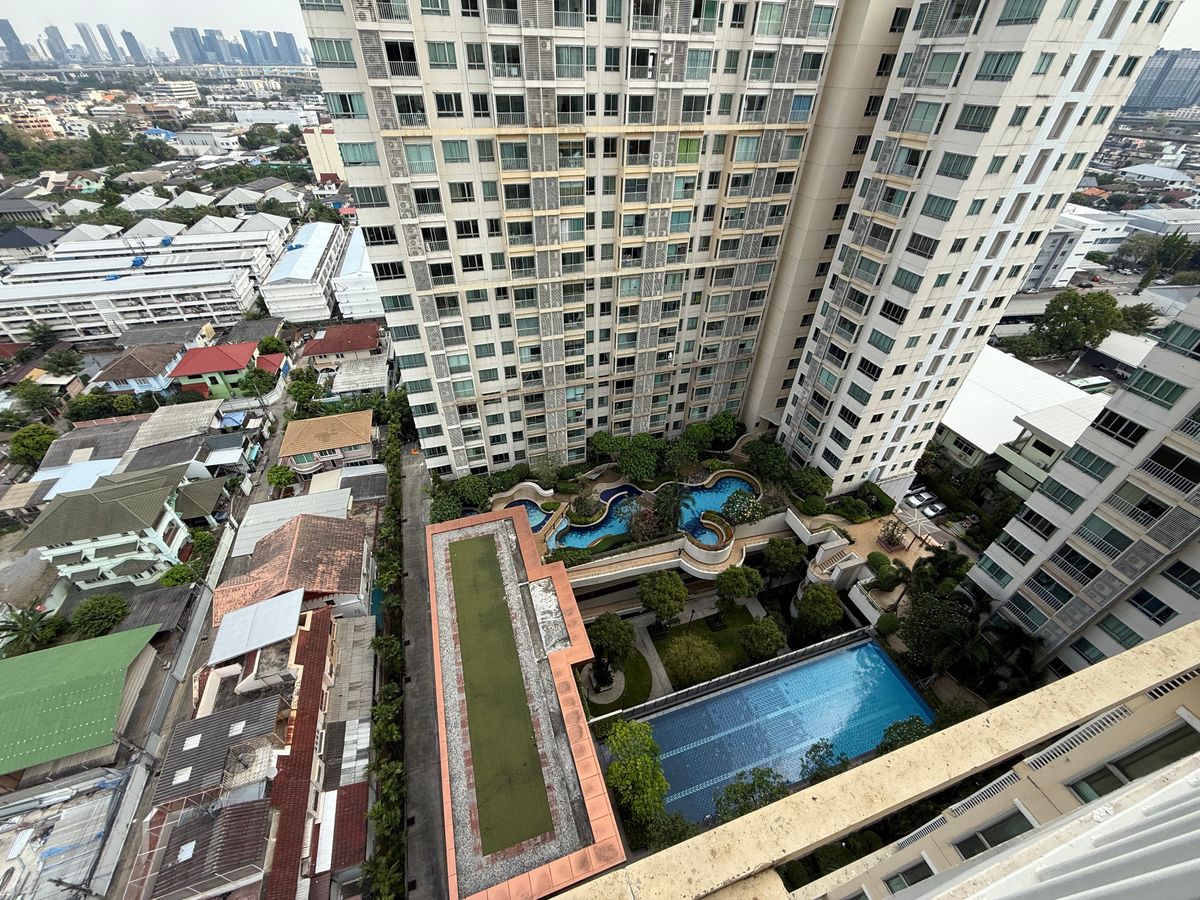 For SaleCondoKasetsart, Ratchayothin : [Condo corner for sale] Centric Scene Ratchavipha (Sentric Ceremony Ratchawipha), size 68.49 sq.m., 17th floor, Building B Room Rim