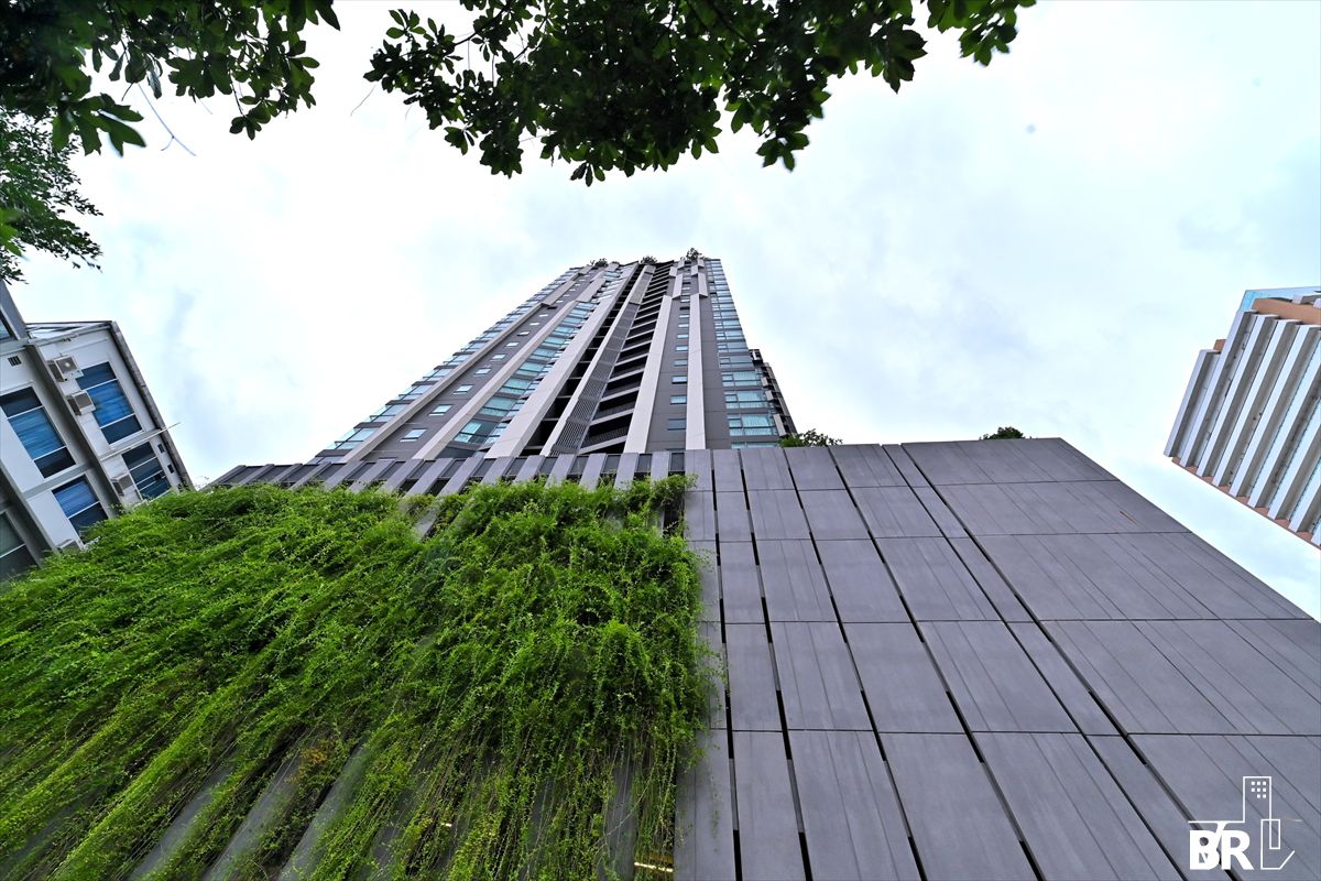 ขายคอนโดสุขุมวิท อโศก ทองหล่อ : 💥Best Deal💥 Fully Furnished ,Rhythm Ekkamai near BTS Ekkamai