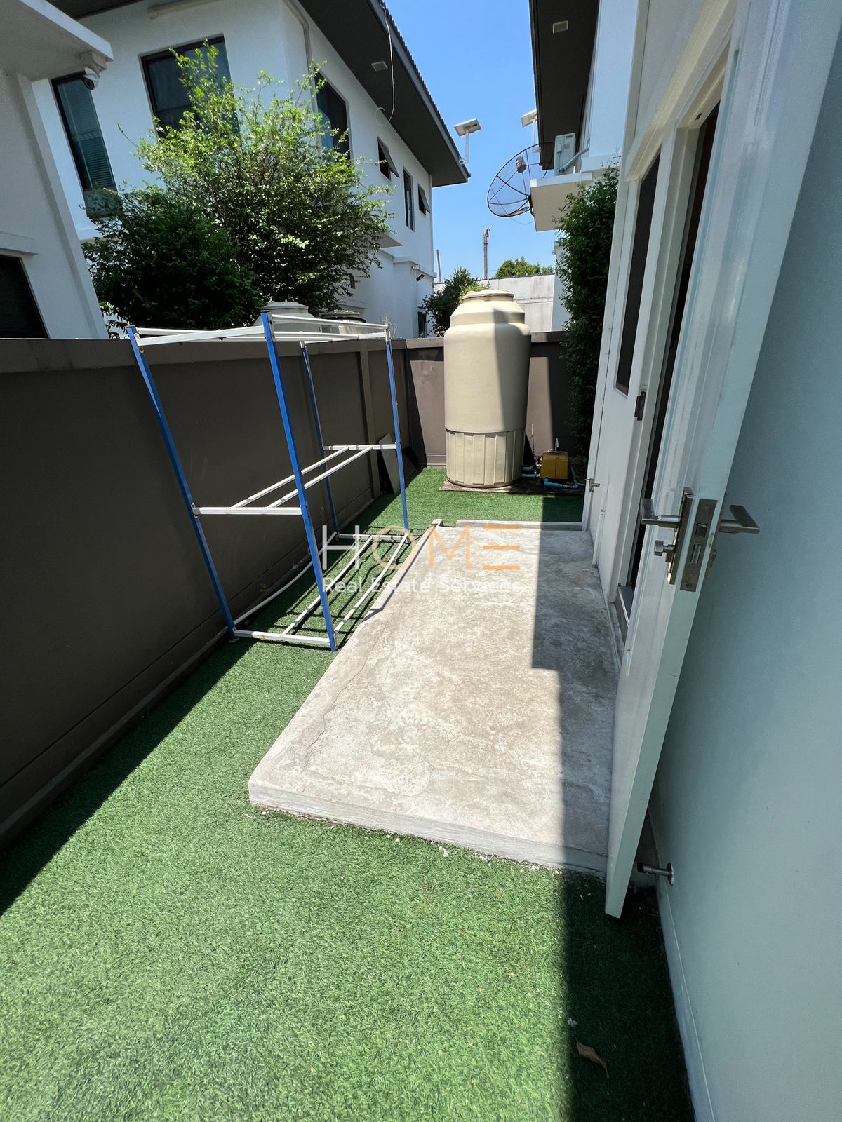 ขายบ้านพระราม 5 ราชพฤกษ์ บางกรวย : บ้านเดี่ยว มัณฑนา แจ้งวัฒนะ - ราชพฤกษ์ / 3 ห้องนอน (ขายพร้อมผู้เช่า), Manthana Chaengwattana - Ratchaphruek / Detached House 3 Bedrooms (SALE WITH TENENT) AOM001