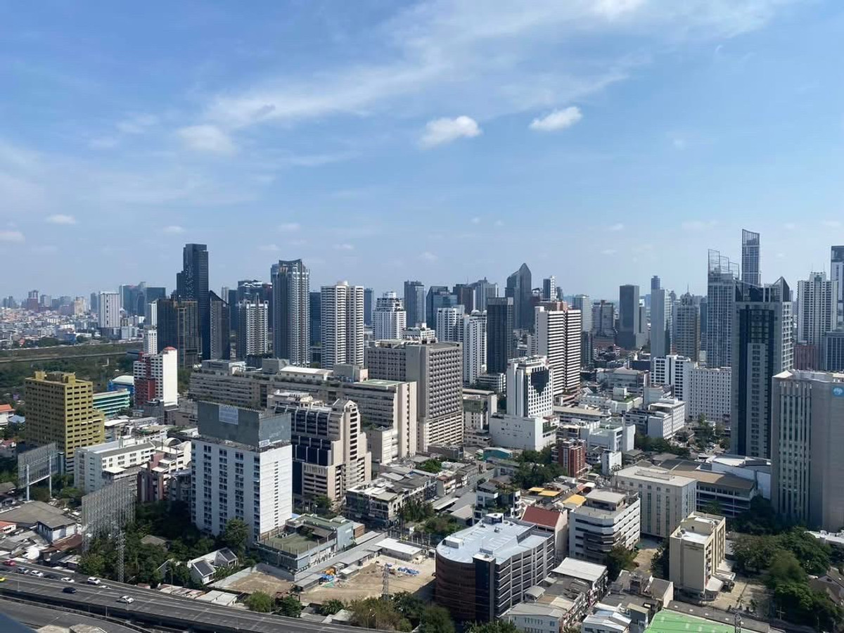 ให้เช่าคอนโดสุขุมวิท อโศก ทองหล่อ : (ปล่อยเช่า) คอนโด RHYTHM Ekkamai  I 1-BR ห้องสวย เฟอร์+เครื่องใช้ไฟฟ้าครบ ㅡ  ใกล้ 🚆BTS เอกมัย																									