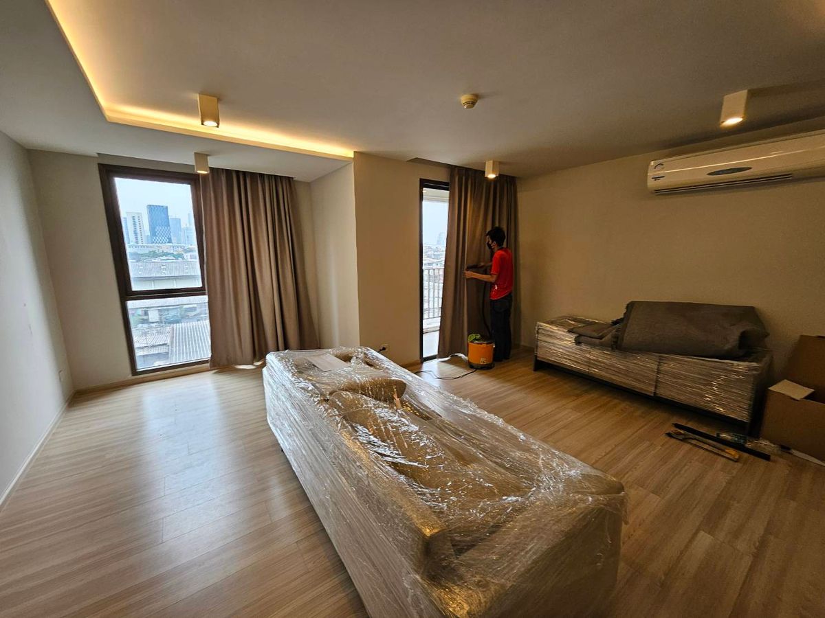 ขายคอนโดราชเทวี พญาไท : For Sales! Maestro12 Ratchatewi/BTS Ratchatewi Pet friendly 2bedroom Tel 0876358339 