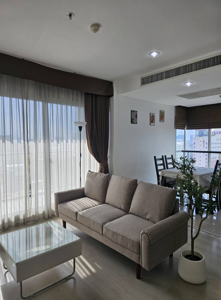 ให้เช่าคอนโดรัชดา ห้วยขวาง : 🔥ให้เช่าด่วน🔥ไลฟ์ รัชดาภิเษก ใกล้ MRT ห้วยขวาง เฟอร์นิเจอร์ครบ พร้อมเข้าอยู่