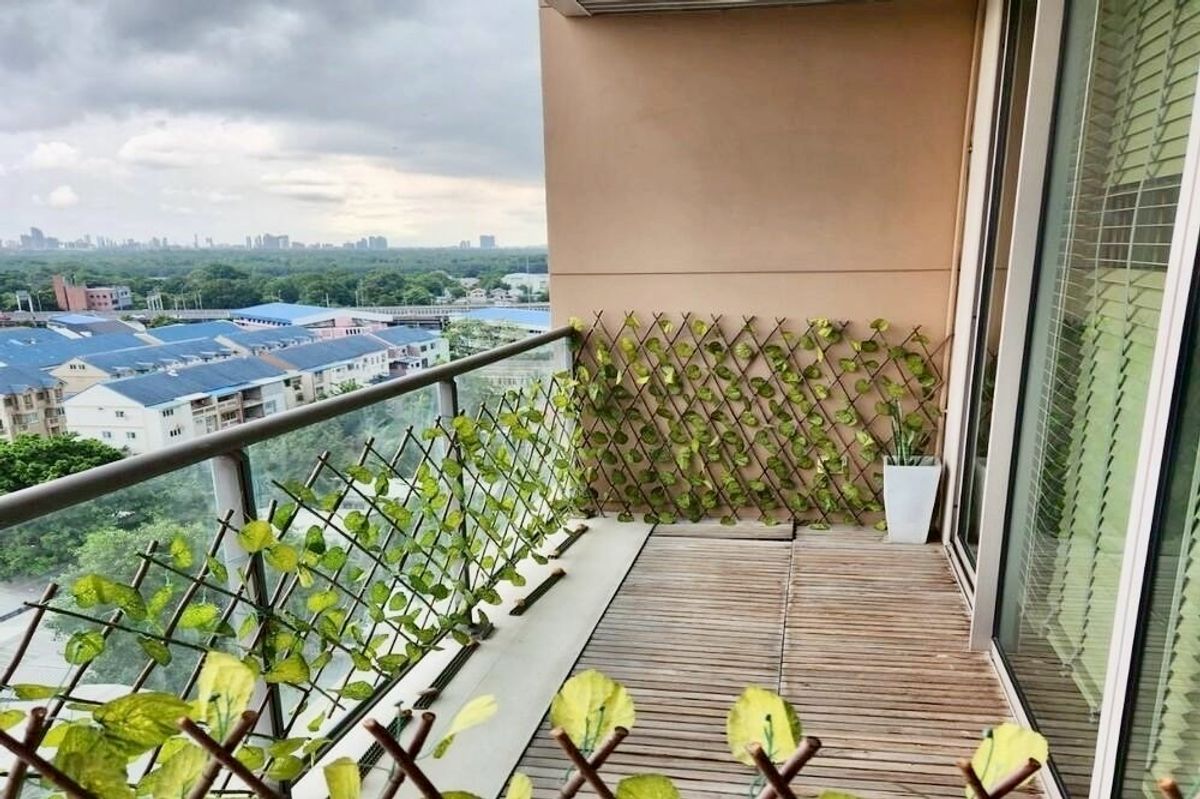 For SaleCondoSathorn, Narathiwat : ( UL2507302 ) Rare Item Tel/Line 096-2479369 , FOR SELL THE LOFTS YENNAKART 2 Bedrooms 2 bathrooms 93.83 Sq.M. Never rented