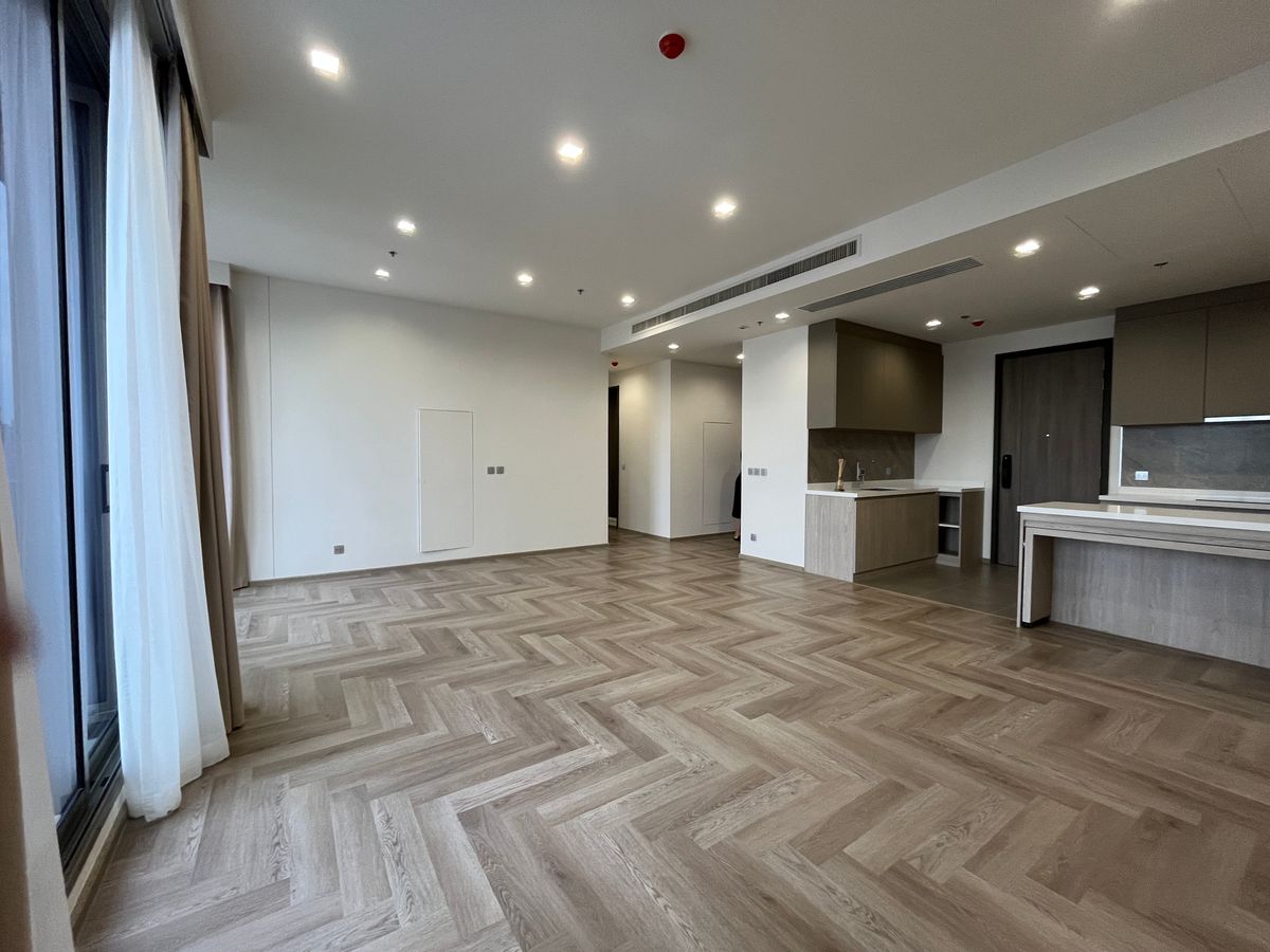 ขายคอนโดสาทร นราธิวาส : ✨ขาย✨ 3 ห้องนอน Junior Penthouse ริธิ่ม เจริญกรุง พาวิลเลี่ยน | 063-6647979 มิค